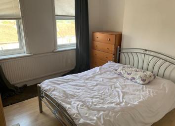 Flat To Rent in Southall