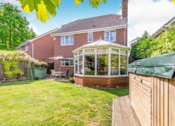 Detached house For Sale in Maidstone