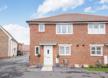 Semi-detached house For Sale in Bognor Regis