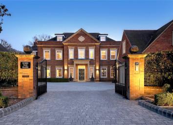7 Bedroom Detached house for sale