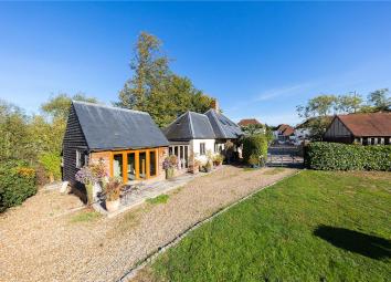 Detached house For Sale in Ongar