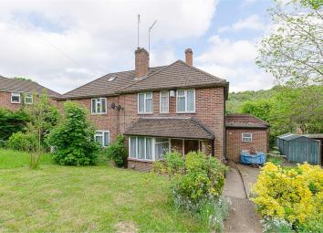 Semi-detached house For Sale in Purley