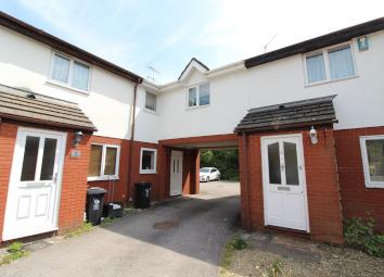 End terrace house For Sale in Newport