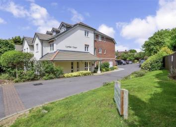 Flat For Sale in Epsom