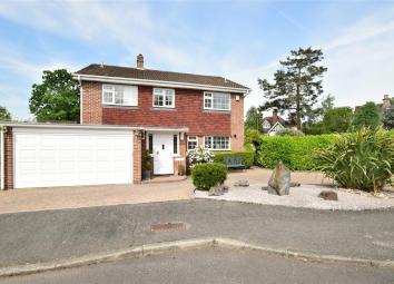 Detached house For Sale in Reigate