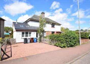 3 Bedroom Semi-detached house to rent