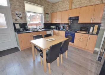 Terraced house For Sale in Pontefract