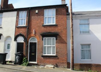 Terraced house For Sale in Dudley