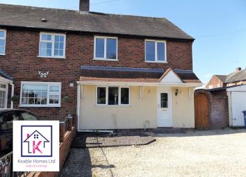 Semi-detached house To Rent in Cannock