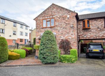 Town house For Sale in Ossett
