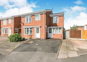 Detached house For Sale in Worcester