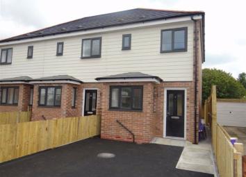 Mews house For Sale in Leigh