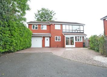 Detached house For Sale in Stourbridge