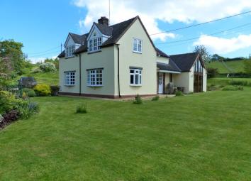 Cottage For Sale in Ashbourne