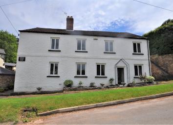 Detached house For Sale in Ross-on-Wye