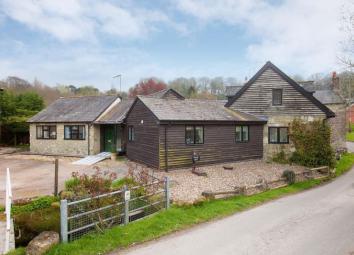 Cottage For Sale in Salisbury