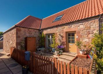 Terraced house For Sale in Dunbar