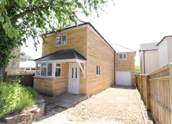 Detached house For Sale in Chipping Norton