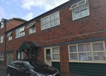 Flat To Rent in Cannock