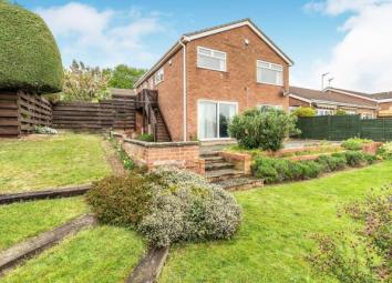 Detached house For Sale in Warwick