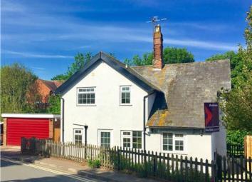 Cottage For Sale in Tewkesbury