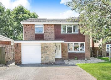 Detached house For Sale in Pulborough