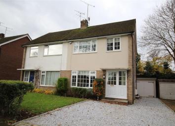 Semi-detached house To Rent in Reading