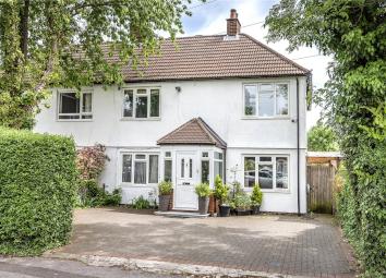 Semi-detached house For Sale in Stanmore