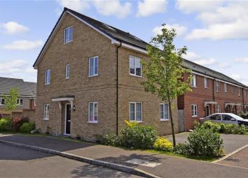 Detached house For Sale in Chigwell