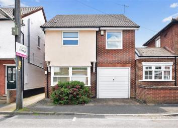 2 Bedroom Detached house for sale