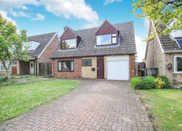 Detached house For Sale in Gainsborough