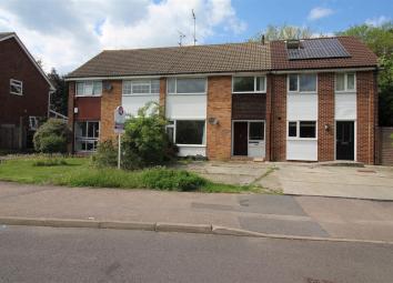 Terraced house For Sale in Canterbury