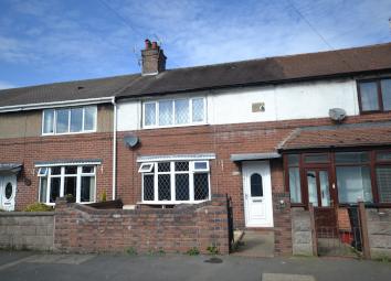 Town house For Sale in Newcastle-under-Lyme