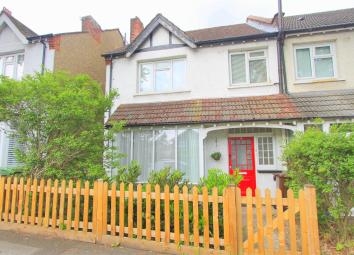 Flat For Sale in Carshalton