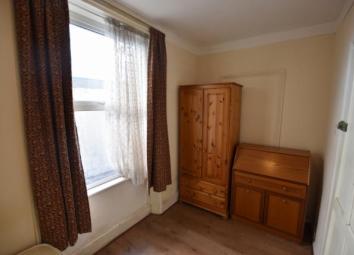 Terraced house To Rent in London