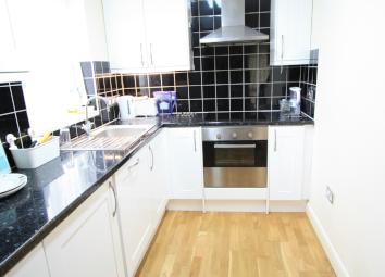 Flat To Rent in Sutton