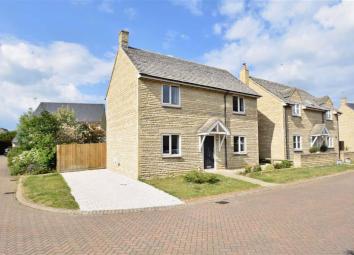 Detached house For Sale in Kidlington