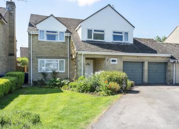 4 Bedroom Link-detached house for sale