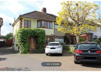 Semi-detached house To Rent in Romford