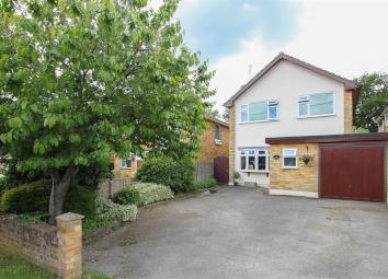 Detached house For Sale in Brentwood