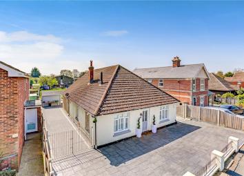 Detached house To Rent in Colchester