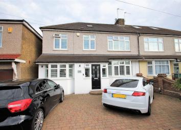 5 Bedroom Semi-detached house for sale
