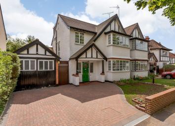 4 Bedroom Semi-detached house to rent