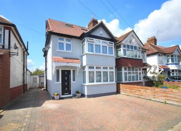 4 Bedroom Semi-detached house for sale