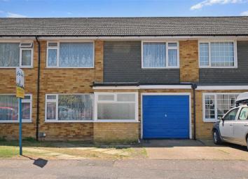 Terraced house For Sale in Ashford