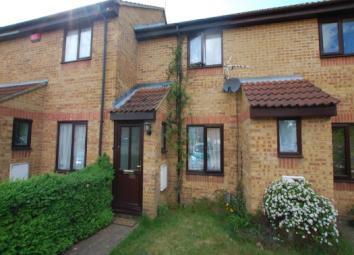Terraced house To Rent in Bedford