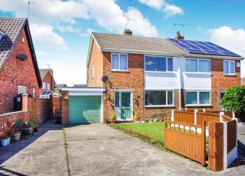 Semi-detached house For Sale in Retford