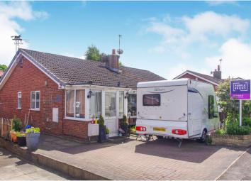 Semi-detached bungalow For Sale in York