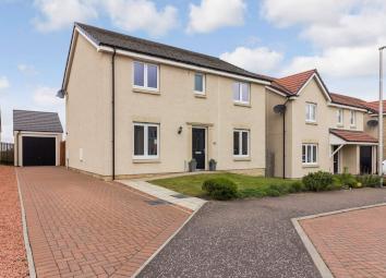 Detached house For Sale in Dunfermline