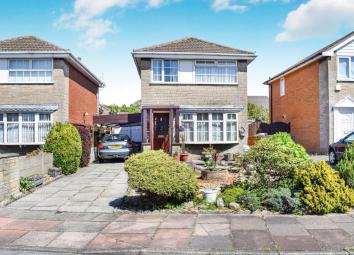 Detached house For Sale in Southport